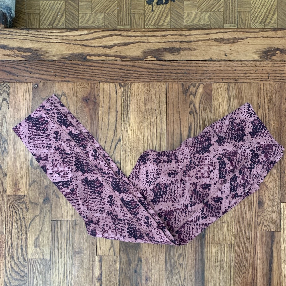 Snakeskin Leggings